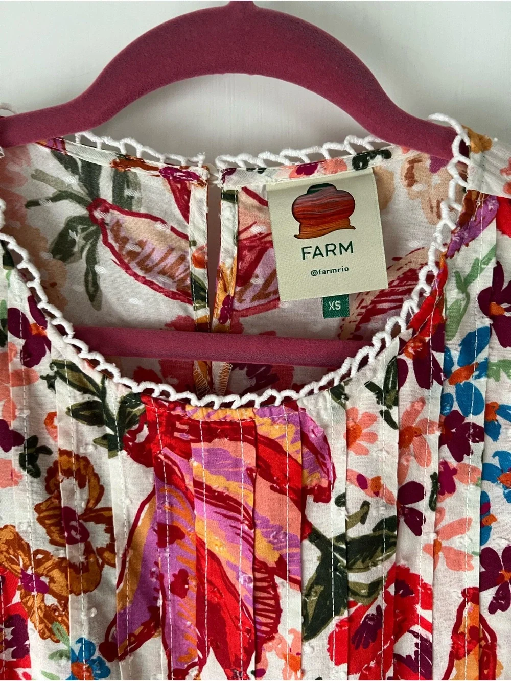 FARM Rio White Floral Embroidered Puff Sleeve Top with Multicolor Blooms